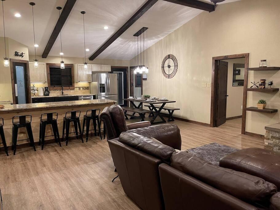 Bent Tree Cabin, On Private 12.5 Acres + Hot Tub Broken Bow Extérieur photo